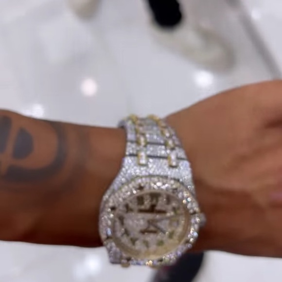 Meet your Posher, Brad - Picture 1 of 1